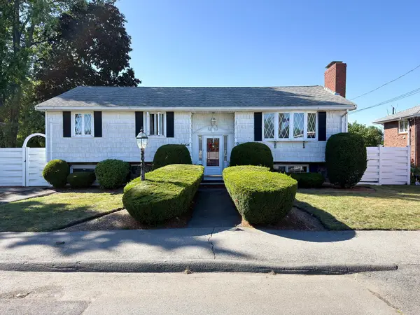 38 Amelia Pl, Revere, MA 02151