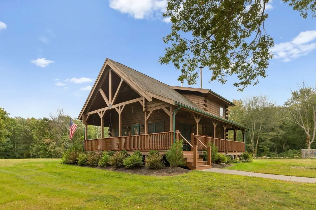 29 Union St, Blackstone, MA 01504 - #1