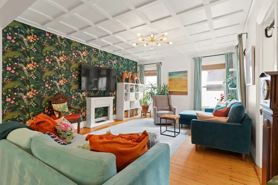 169 Hunnewell Ave #2, Newton, MA 02458 - #2
