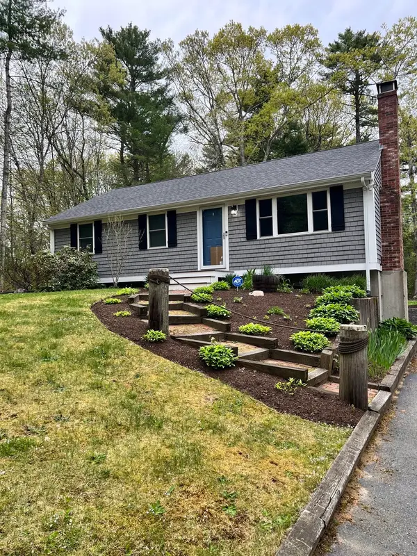 47 Vaughan St, Middleboro, MA 02346