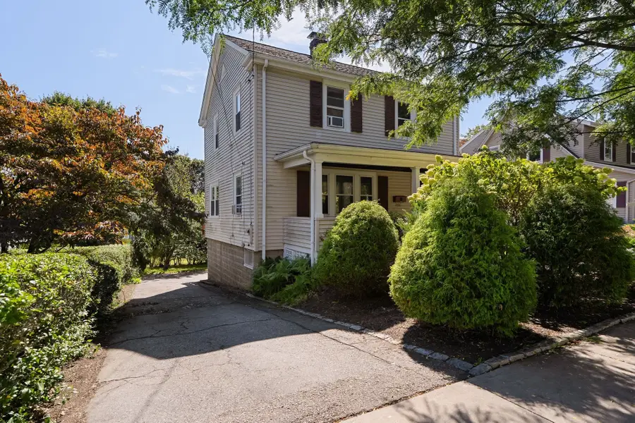 152 Mount Vernon St, Arlington, MA 02476 - #2