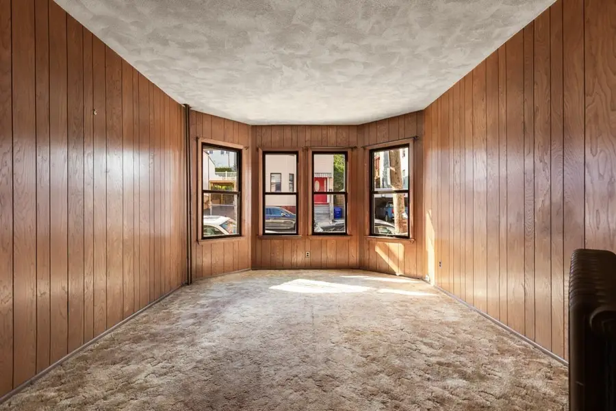 150 Falcon St, Boston, MA 02128 - #2