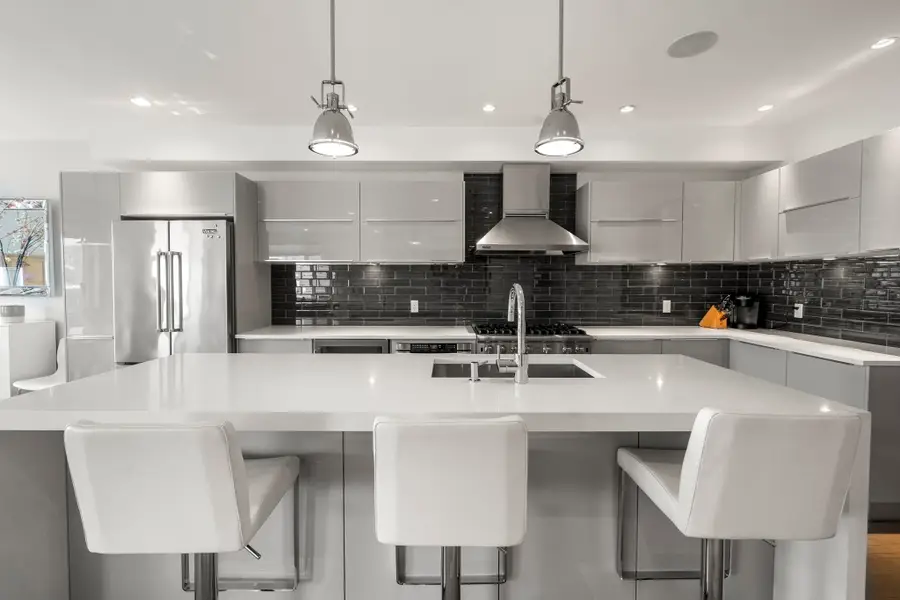 407 W First St #302, Boston, MA 02127 - #3