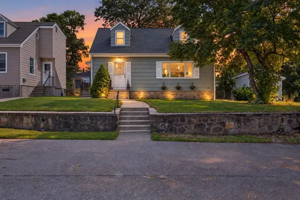 539 Summer Pl, Blackstone, MA 01504