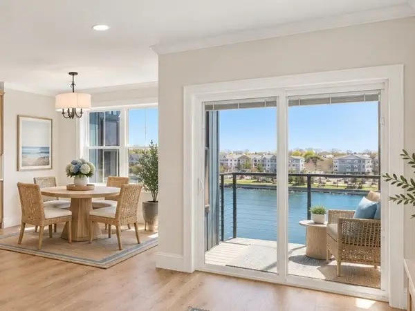 16 Franklin Street #1302, Salem, MA 01970