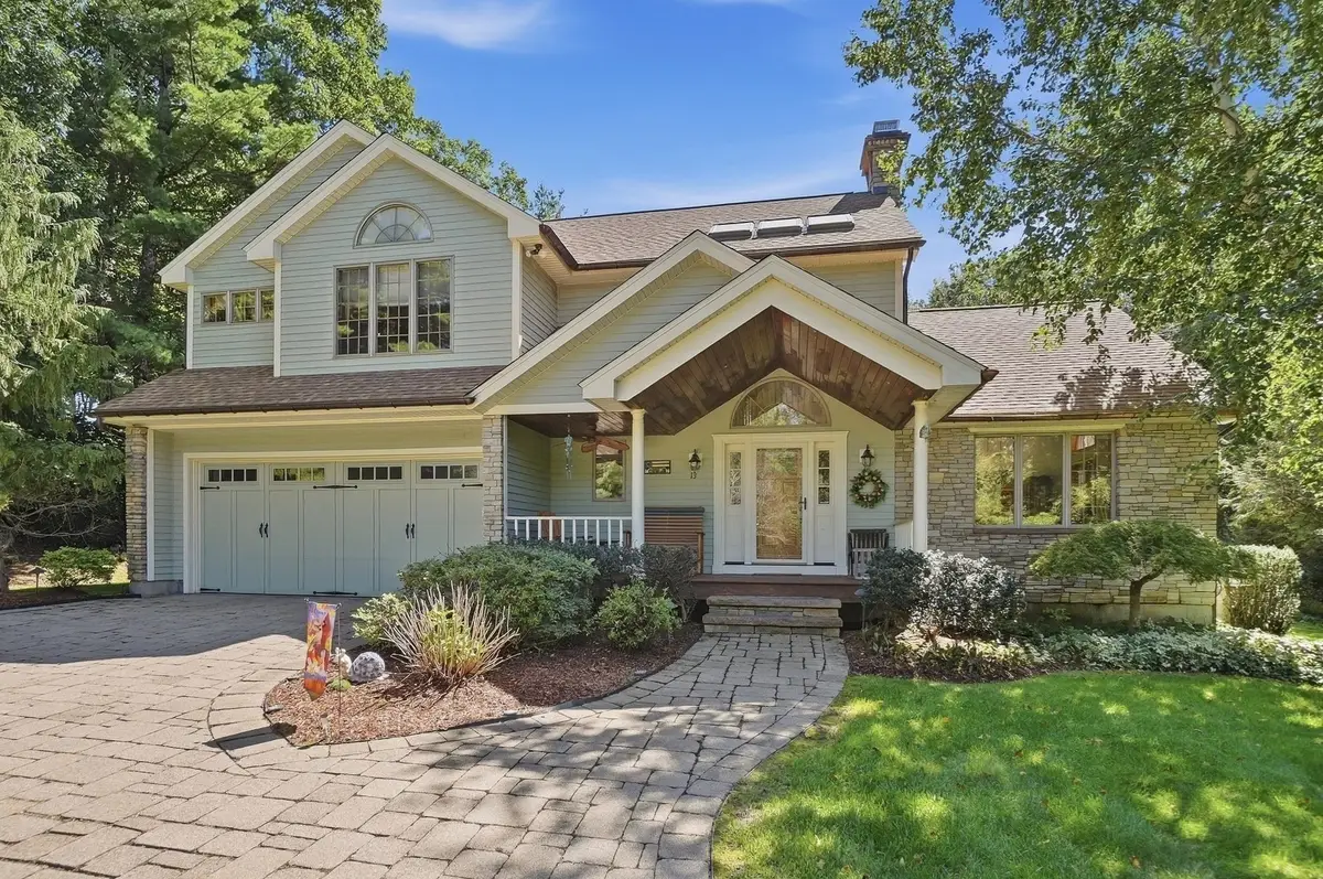 13 Woodland Drive, Paxton, MA 01612 - #1