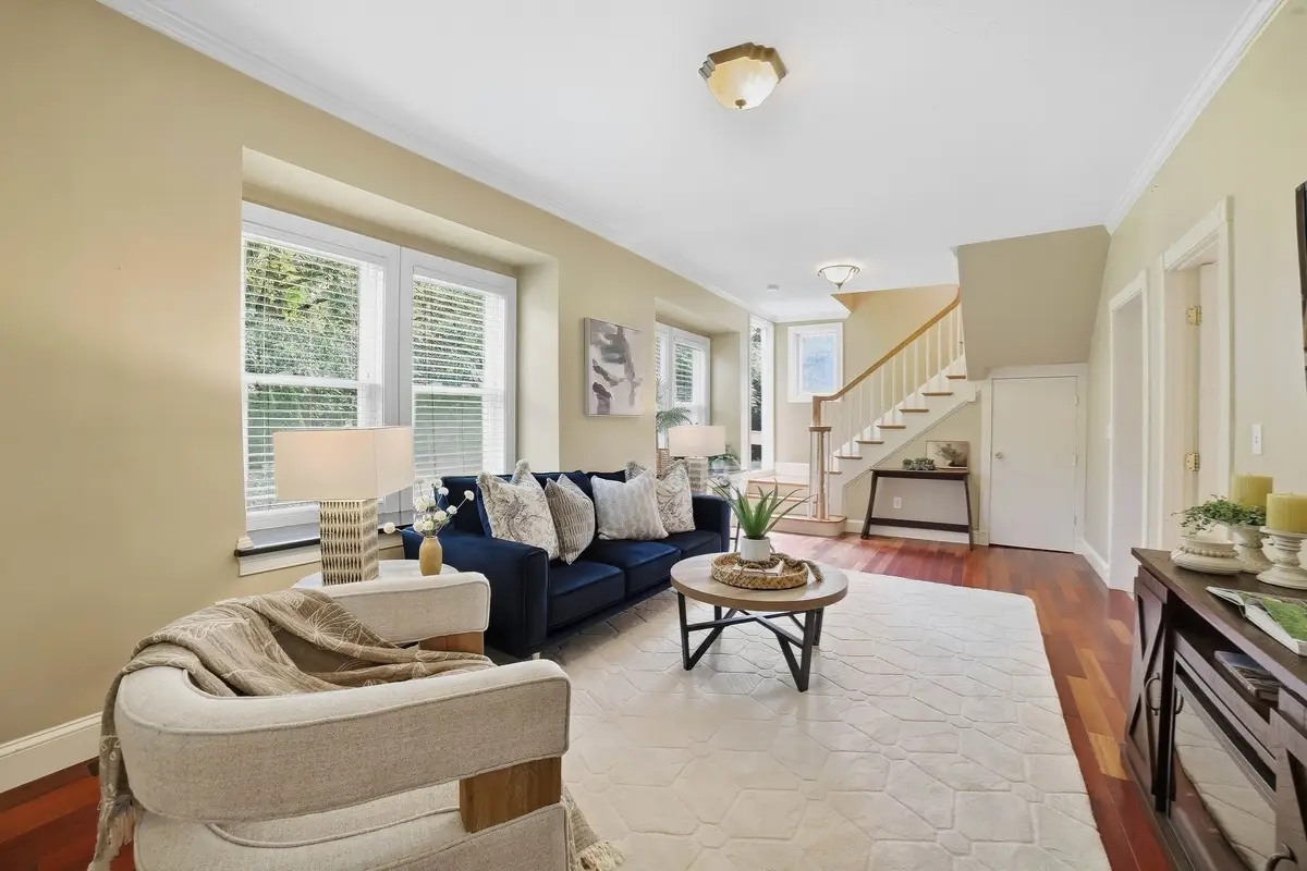 550 Sunderland Road, Worcester, MA 01604 - #1