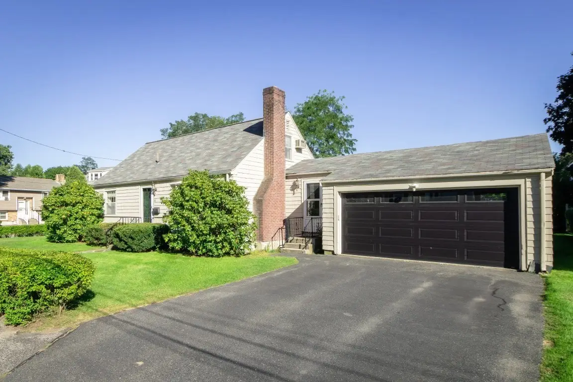 6 Albert St, Waltham, MA 02453 - #1
