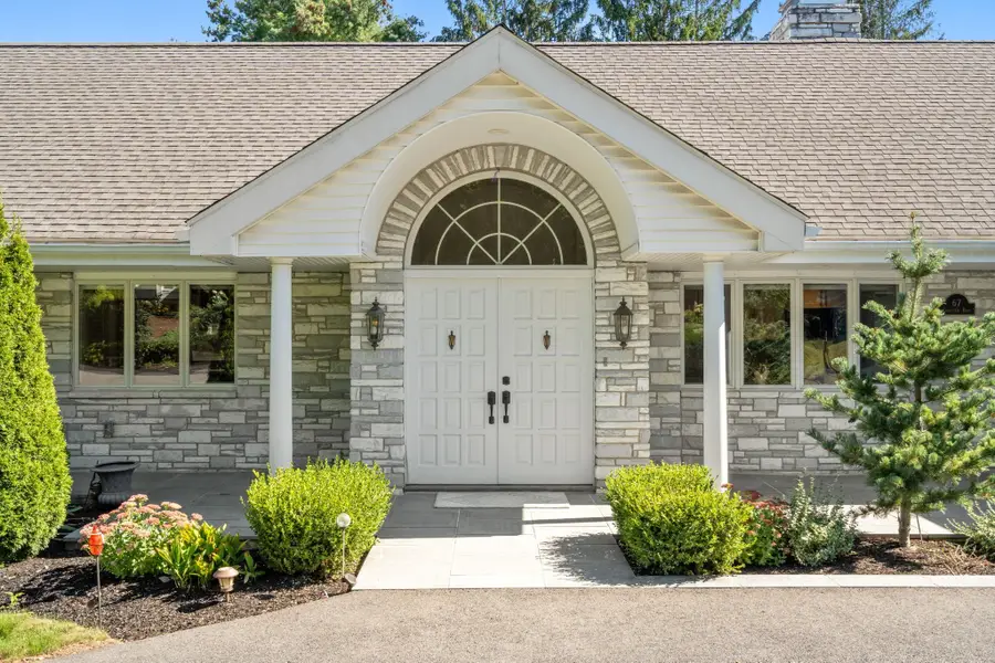 67 Crestview Road, Belmont, MA 02478 - #3