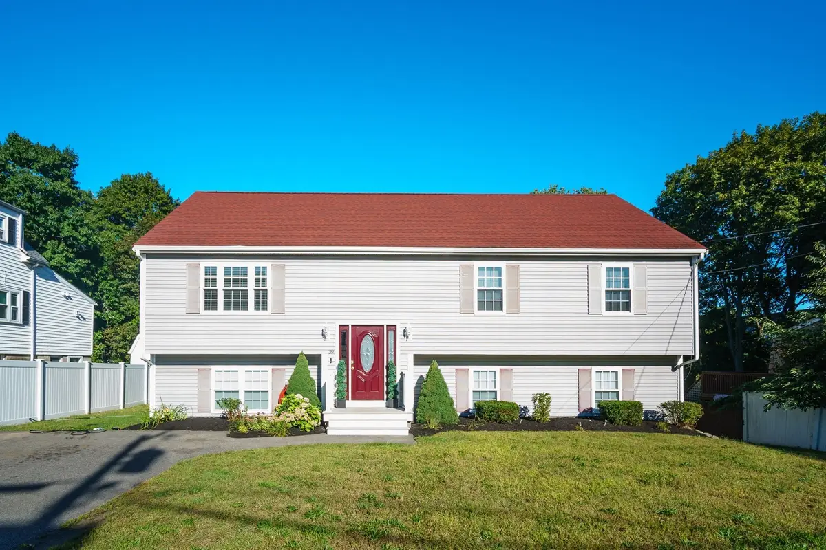 39 Mulberry St, Brockton, MA 02302 - #1