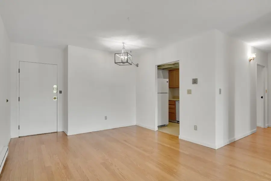2353 Massachusetts #31, Cambridge, MA 02140 - #2