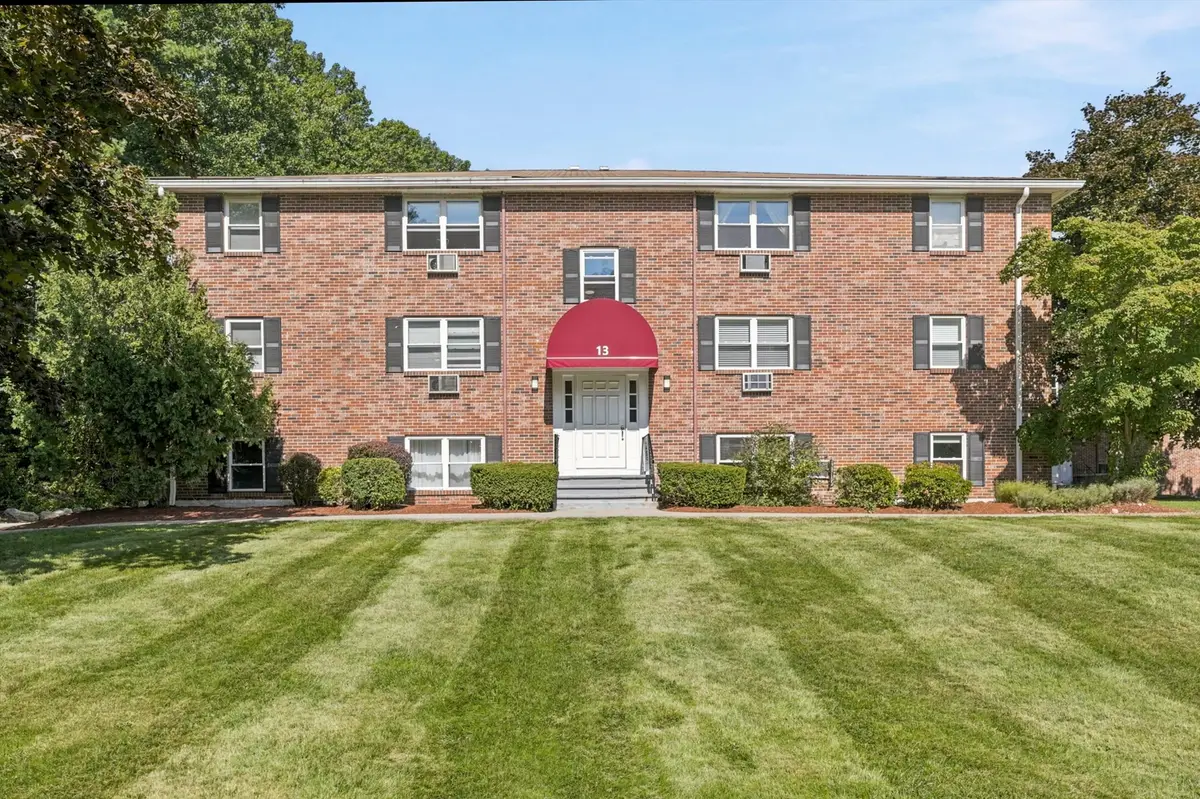 13 Cross Street #11, North Chelmsford, MA 01863 - #1