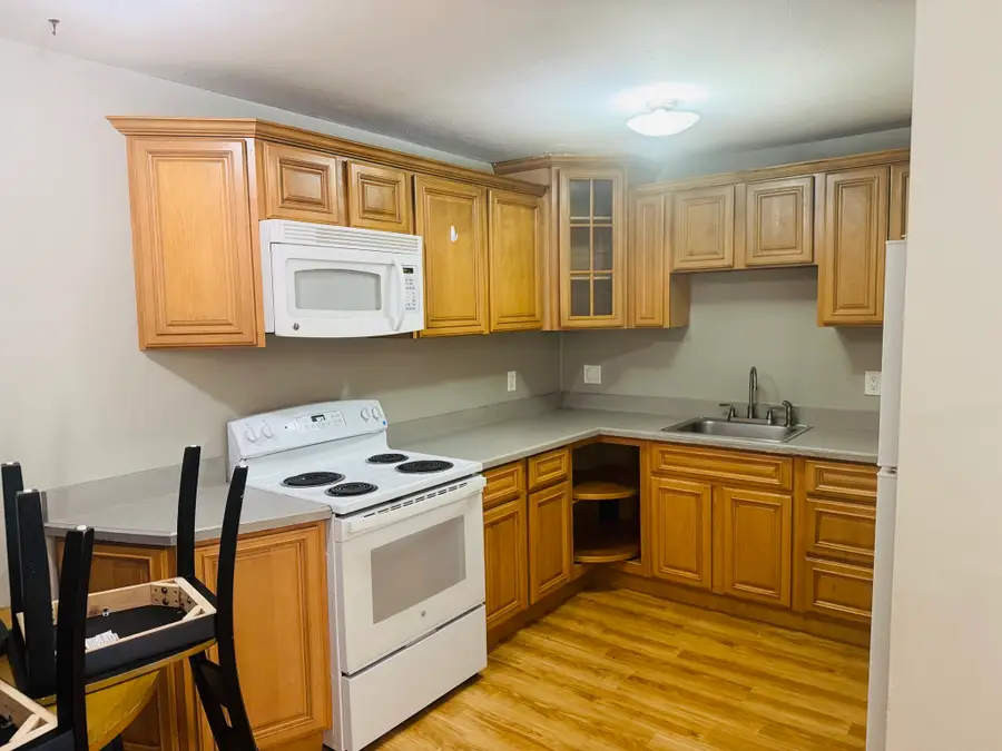 9 Chapel Hill Dr. #6, Plymouth, MA 02360 - #2