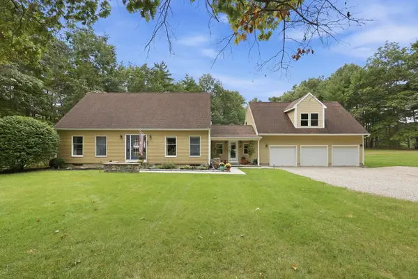 6 Brittany Dr, Palmer, MA 01069
