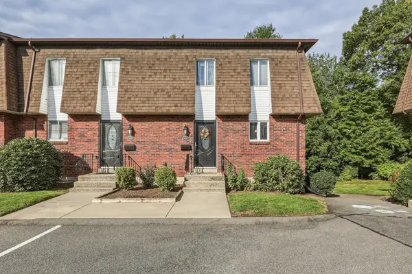 20 Lawrence Ave #49, South Hadley, MA 01075