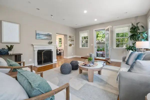 47 High Street #47, Newton, MA 02464