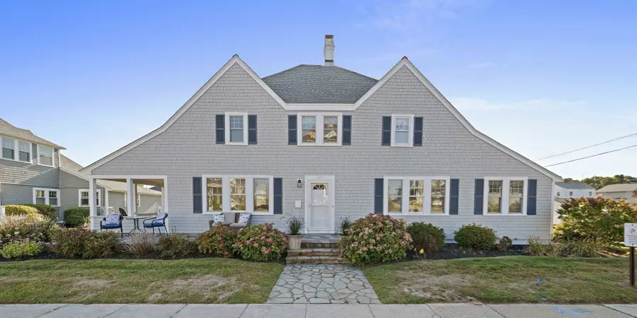 117 Manomet Ave., Hull, MA 02045 - #2