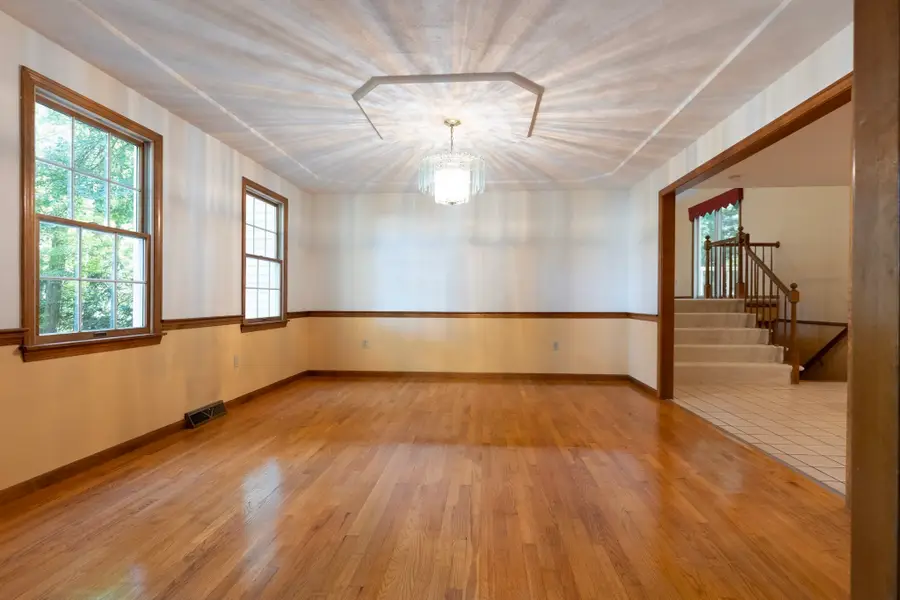 4 Mead Circle, Lexington, MA 02420 - #3