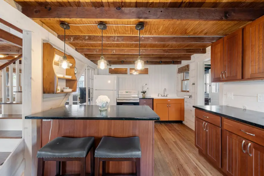 12 Holmes Ave, Kingston, MA 02364 - #3