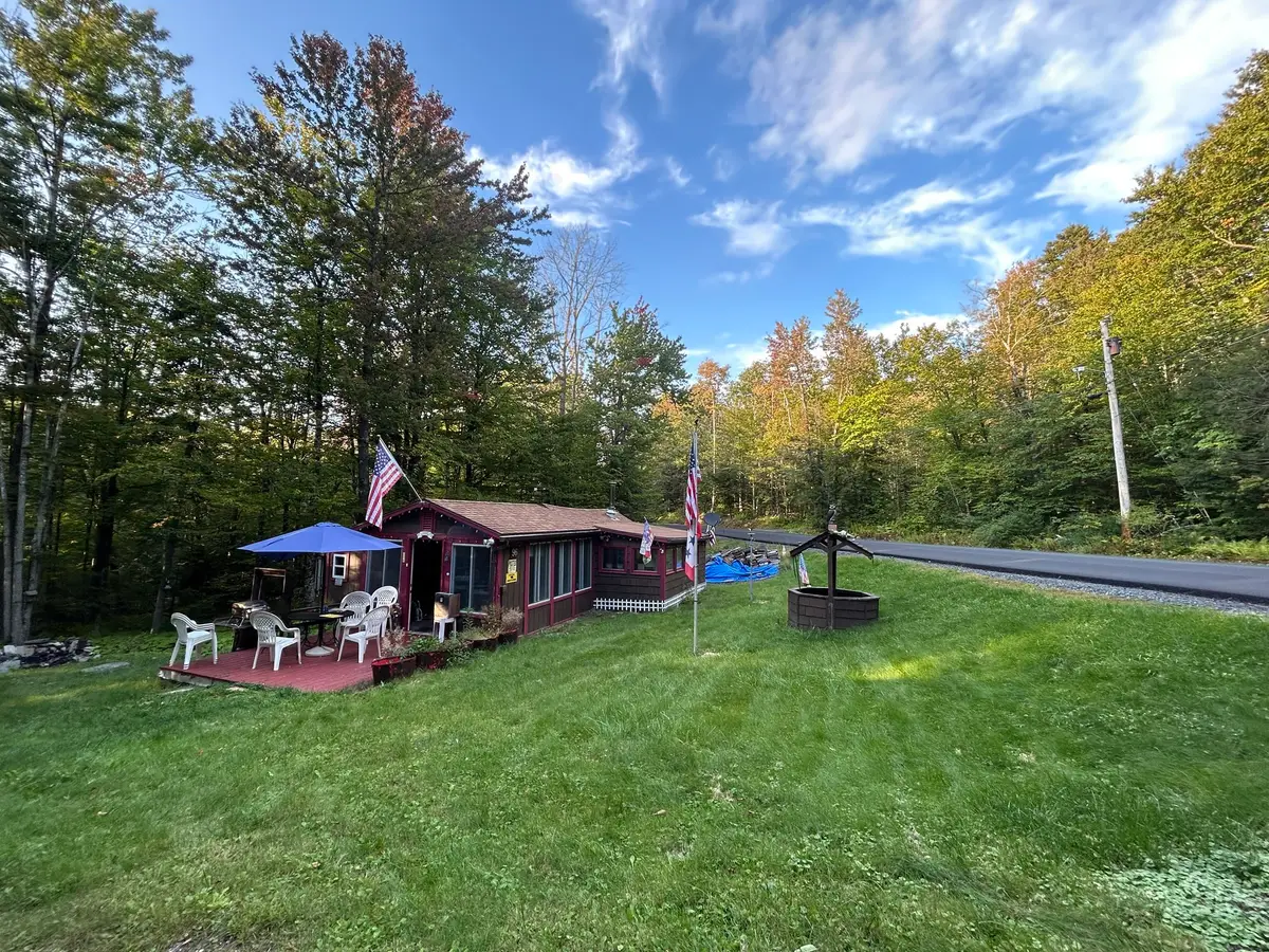 96 West St, Plainfield, MA 01070 - #1