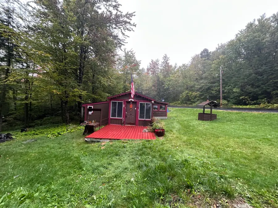 96 West St, Plainfield, MA 01070 - #3