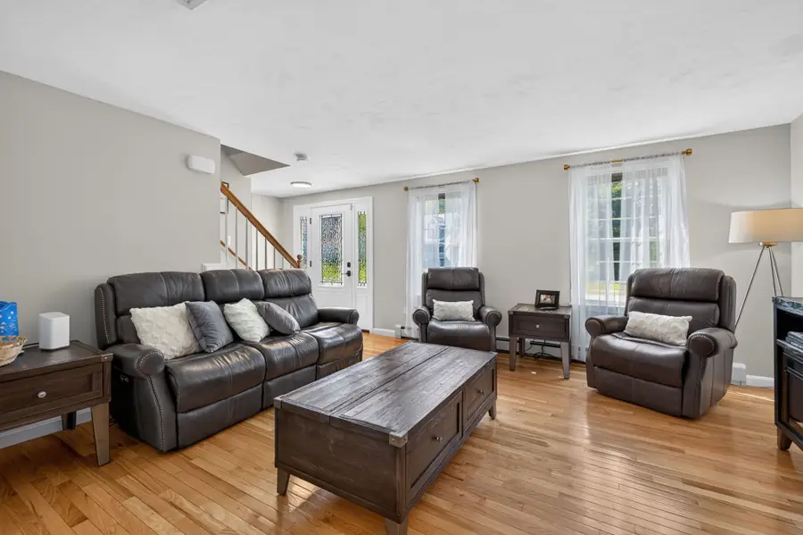 68 Metacomet Ave, East Taunton, MA 02718 - #2