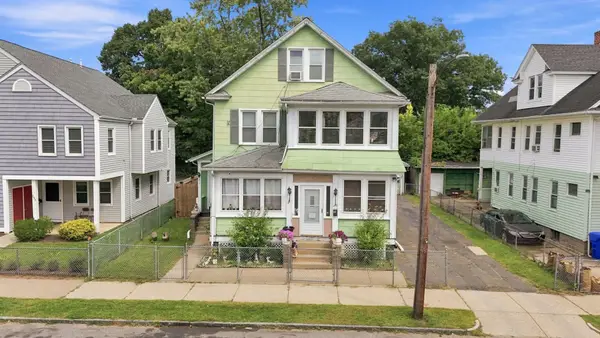 249-251 College Street, Springfield, MA 01109