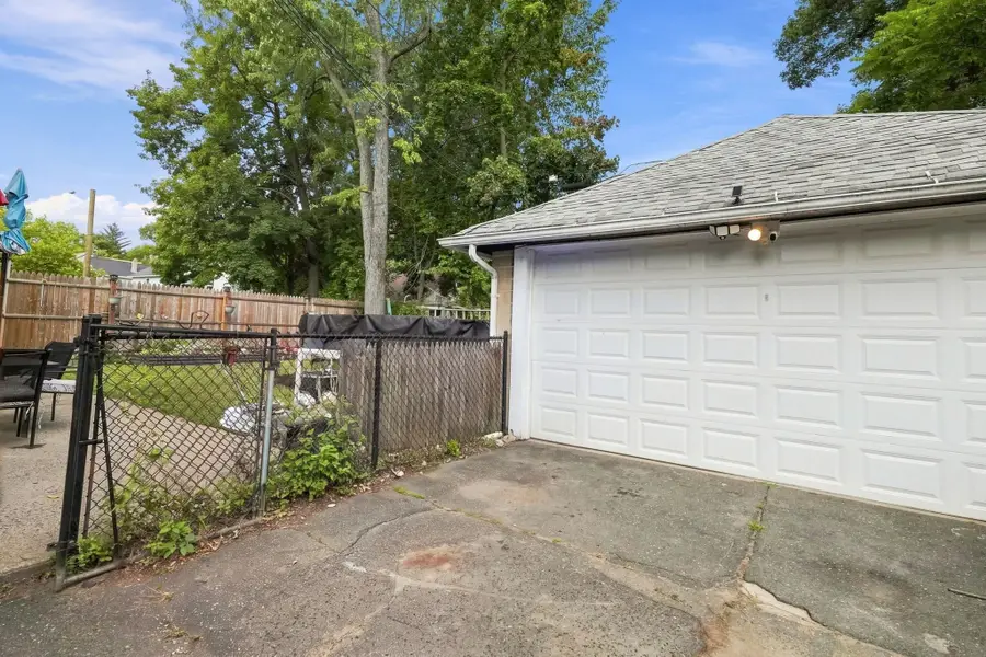 249-251 College Street, Springfield, MA 01109 - #3