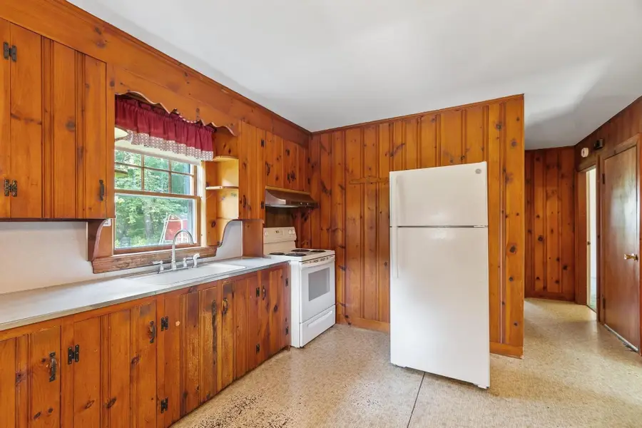 95 West Street, Lunenburg, MA 01462 - #2