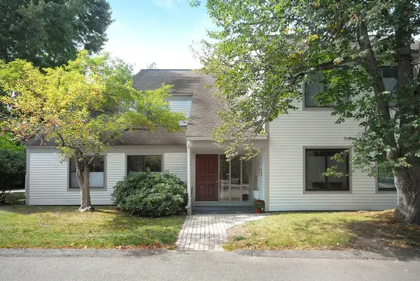 28 Concord Greene #2, Concord, MA 01742