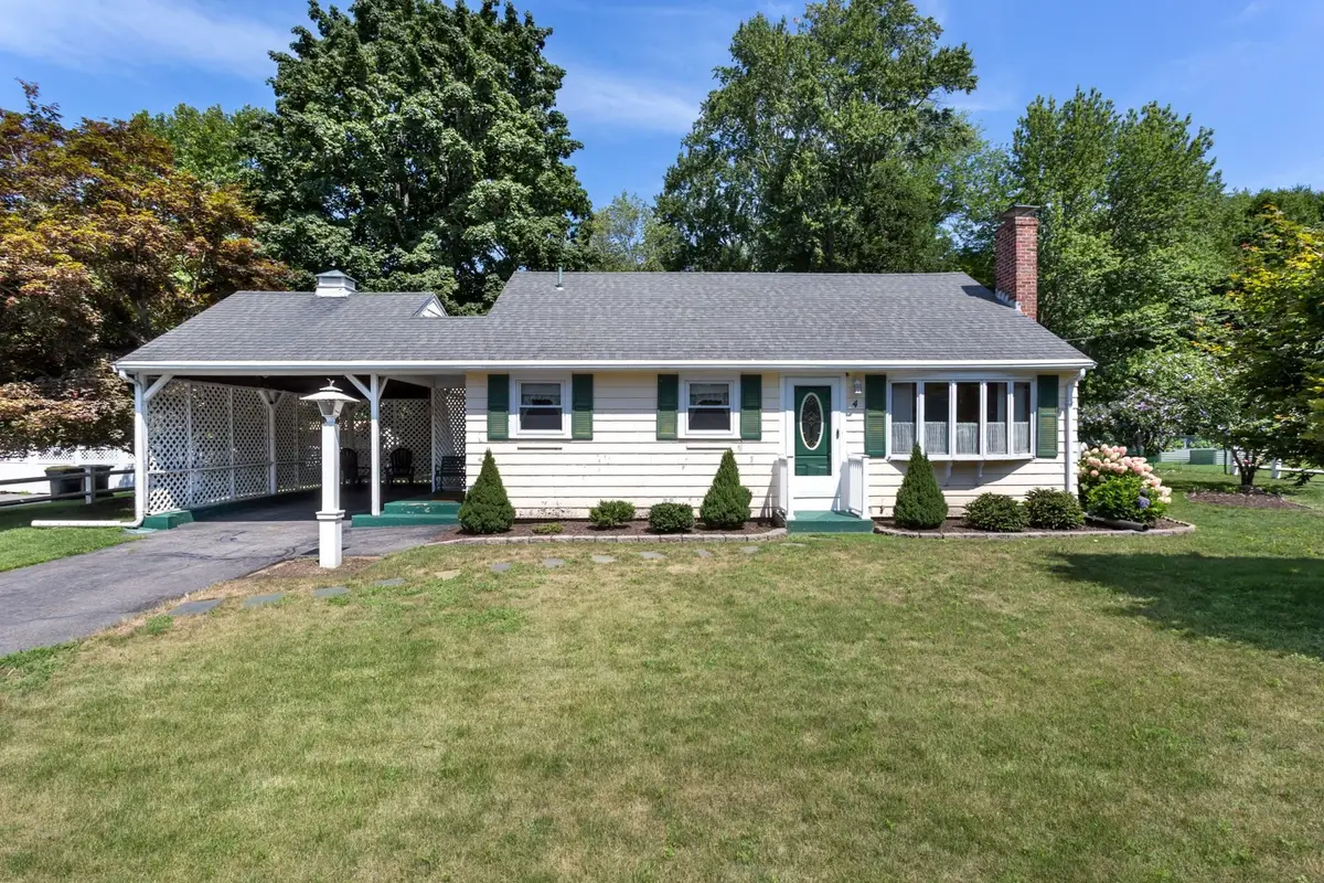 4 Southgate Rd, Franklin, MA 02038 - #1