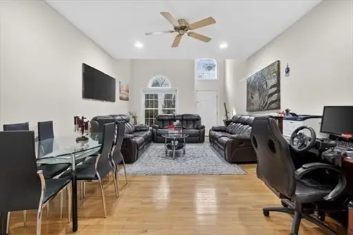 1 Knowlton Circle #1, Upton, MA 01568