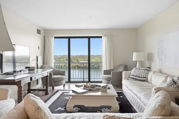 65 Lake Ave #824, Worcester, MA 01604