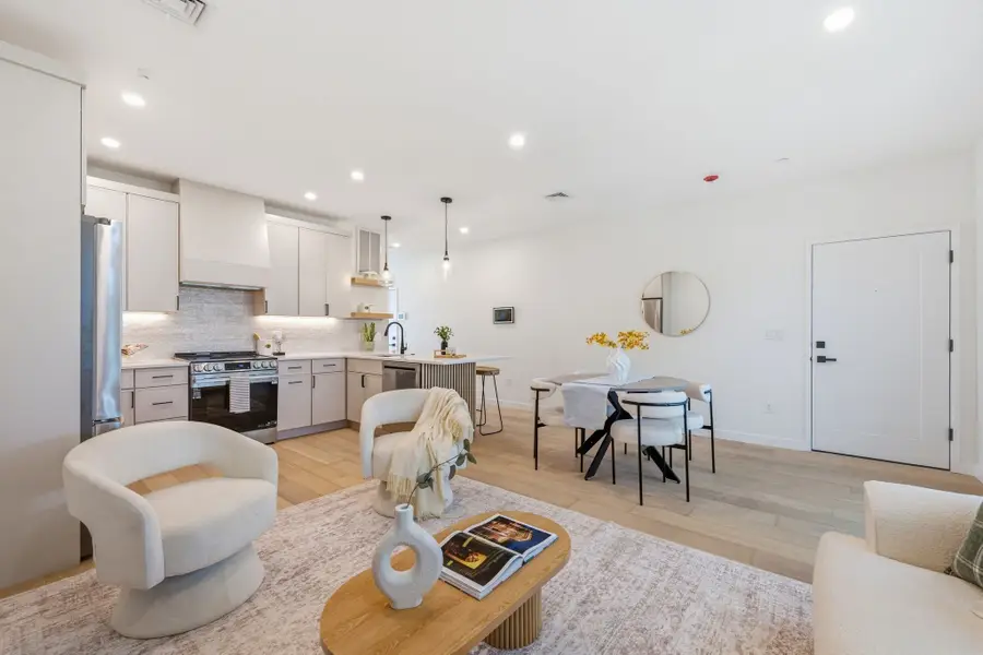 374 Athens Street #3, Boston, MA 02127 - #3