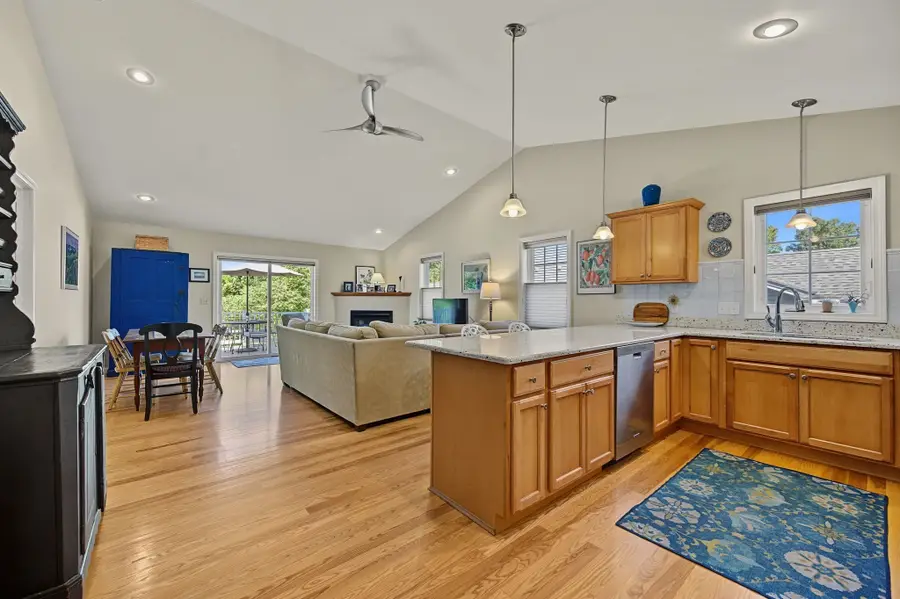49 Silver Crest Lane #49, Greenfield, MA 01301 - #2