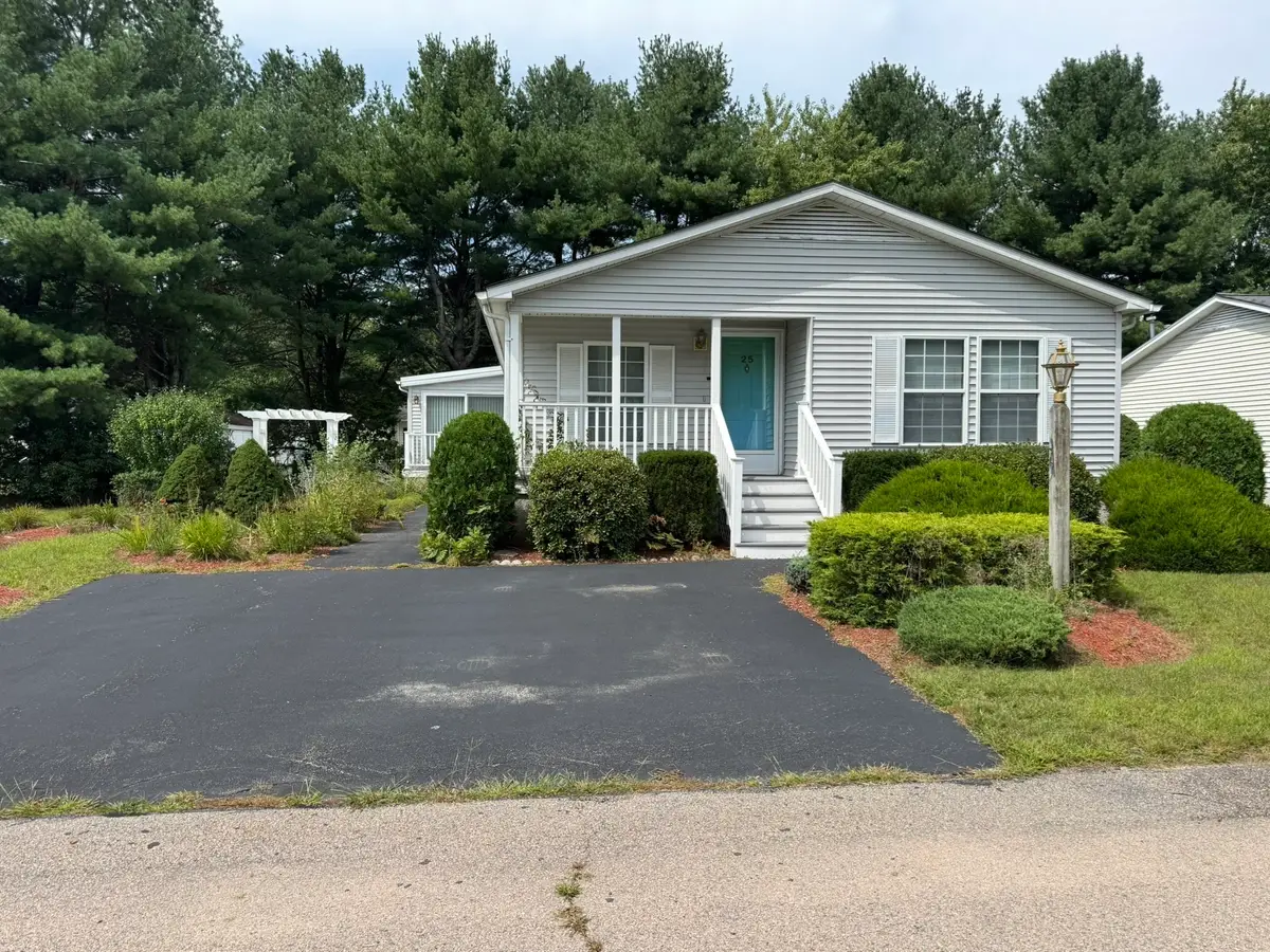 25 Fieldwood Dr, Bridgewater, MA 02324 - #1