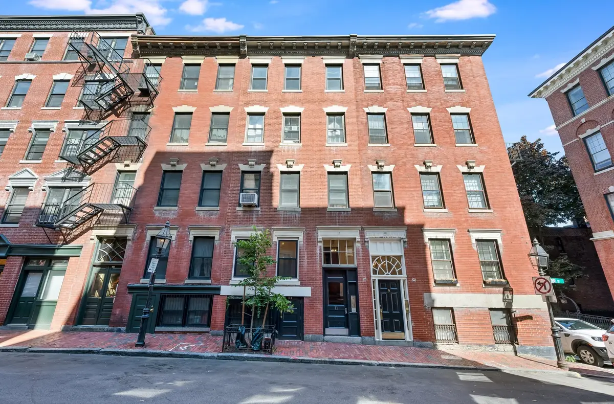 11 Revere St #1, Boston, MA 02114 - #1