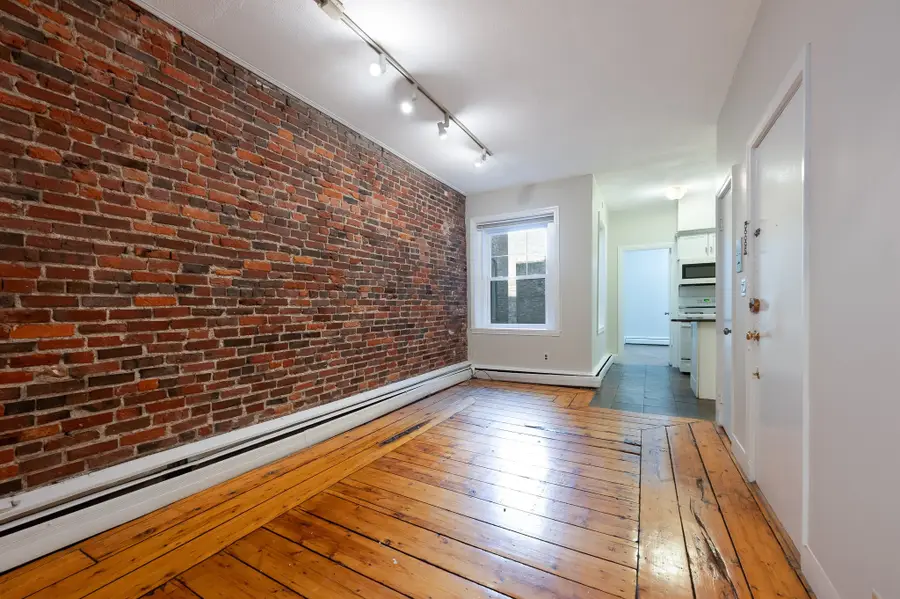 11 Revere St #1, Boston, MA 02114 - #3