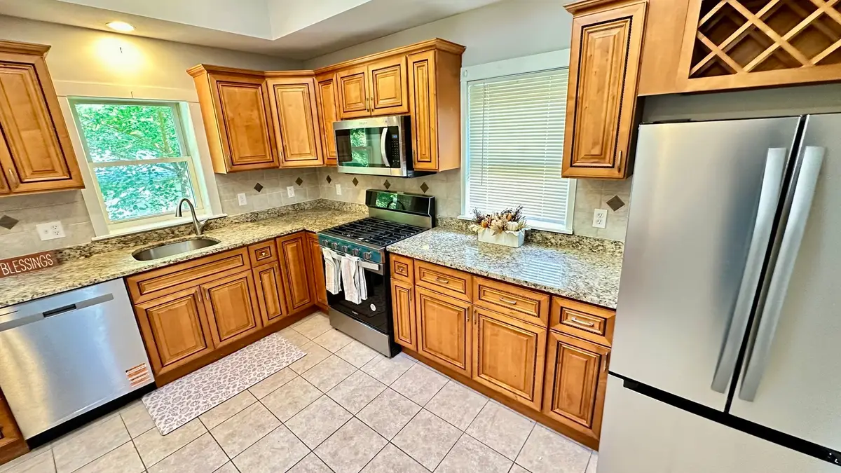 12 Madison St, Taunton, MA 02780 - #1