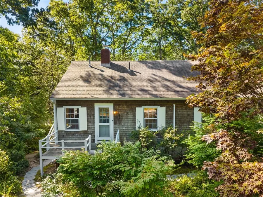 89 F R Lillie, Falmouth, MA 02543 - #2