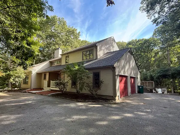 26 Trout Brook Lane, Scituate, RI 02831