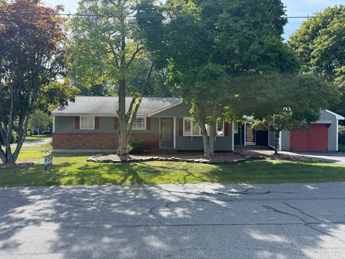 3 Hopewell Street, Taunton, MA 02780 - #1