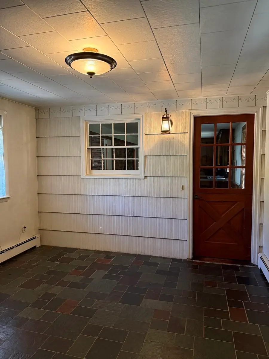 3 Hopewell Street, Taunton, MA 02780 - #3