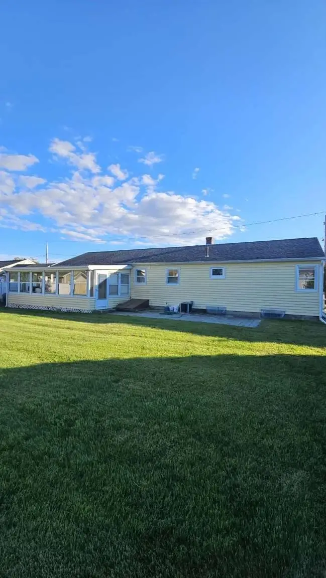 38 Cora Ave, Chicopee, MA 01013 - #2