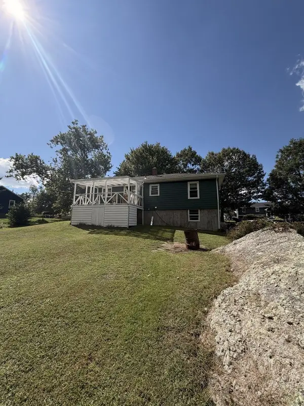 1189 Bark St, Swansea, MA 02777