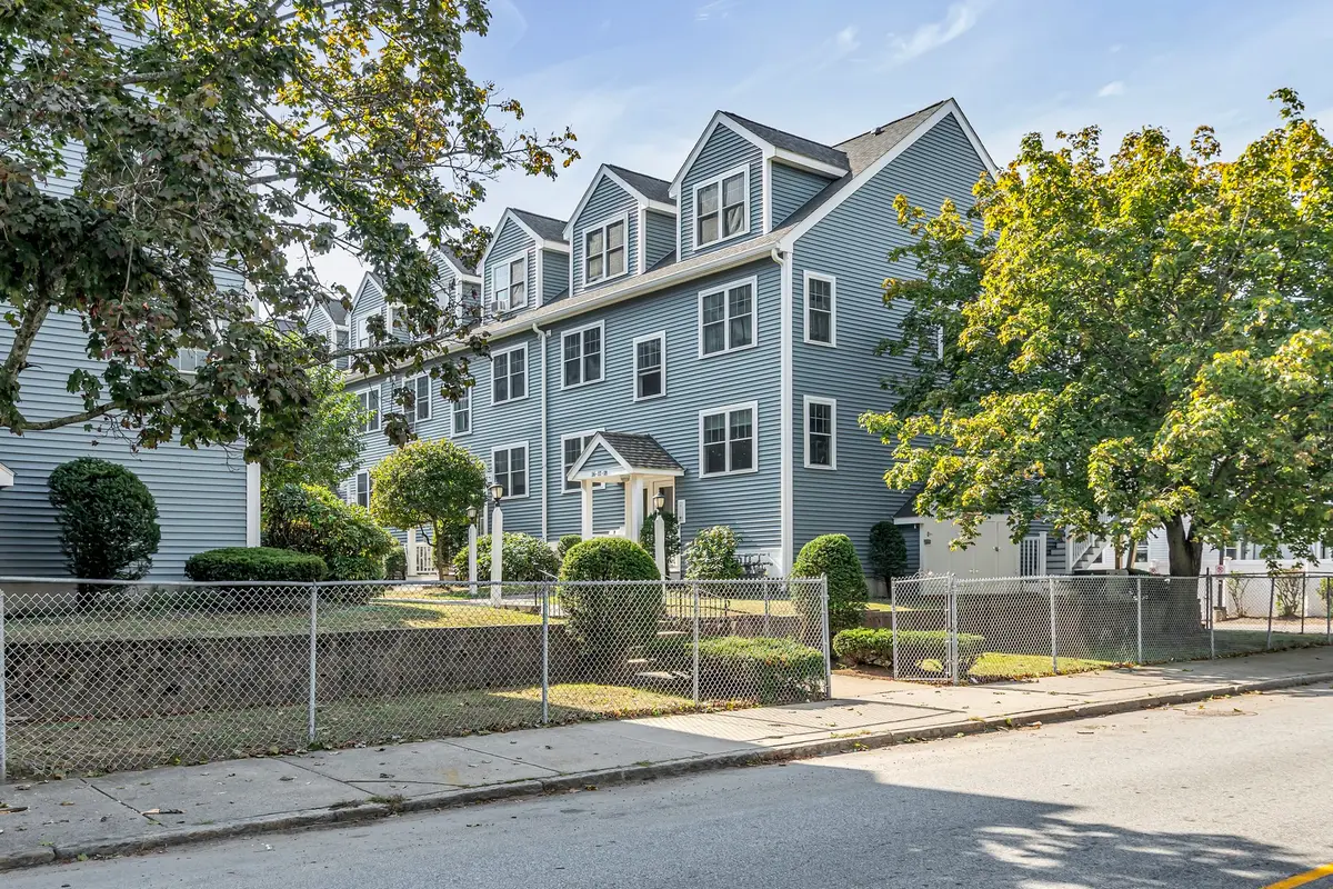 312 Water St #9, Lawrence, MA 01841 - #1