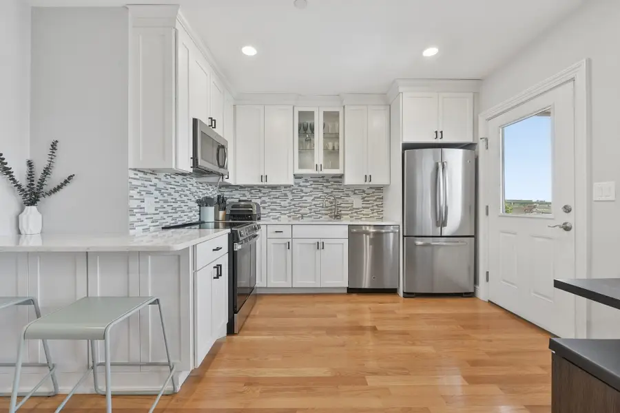 214-216 E Eagle St #5A, Boston, MA 02128 - #3