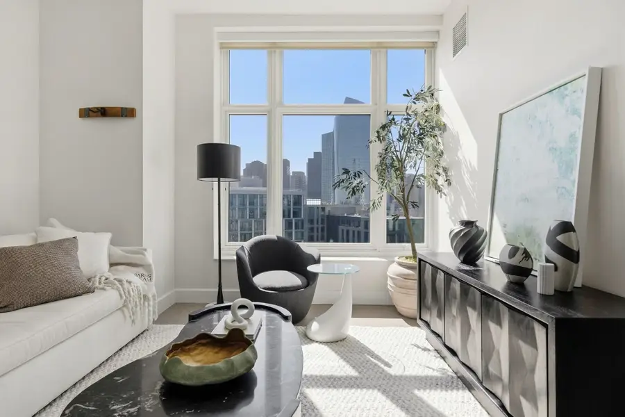 100 Lovejoy Wharf #PH3C, Boston, MA 02114 - #3