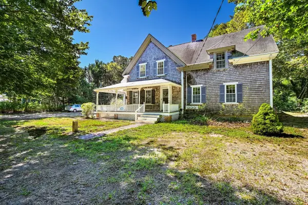 46 County Road, Falmouth, MA 02556