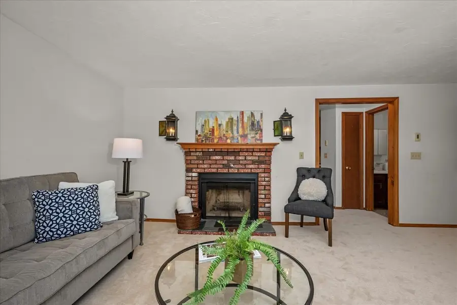 40 Lexington Road #40, Millbury, MA 01527 - #3